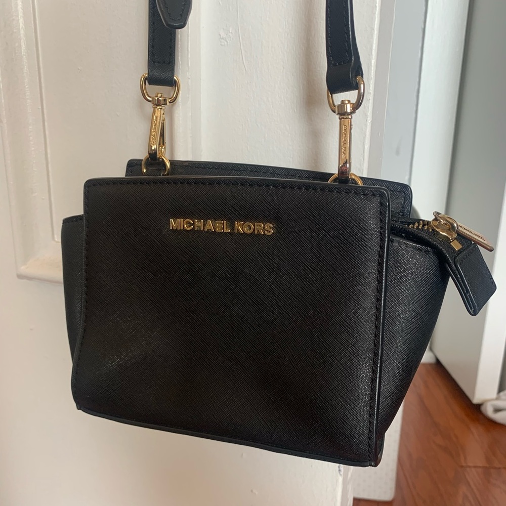 Michael Kors Black Leather Mini Cross Body Purse.